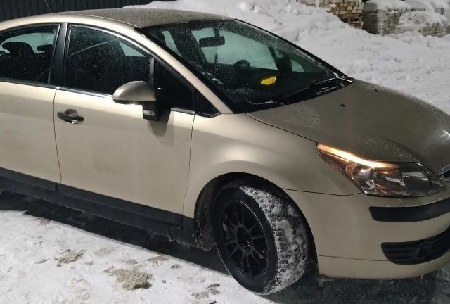 Бежевий Сітроен С4, об'ємом двигуна 1.6 л та пробігом 250 тис. км за 3400 $, фото 1 на Automoto.ua