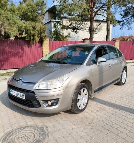 Бежевий Сітроен С4, об'ємом двигуна 1.6 л та пробігом 150 тис. км за 4500 $, фото 1 на Automoto.ua