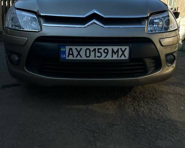 Бежевий Сітроен С4, об'ємом двигуна 1.6 л та пробігом 232 тис. км за 5500 $, фото 1 на Automoto.ua