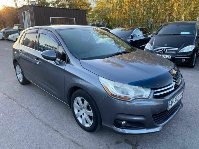 Бежевый Ситроен С4, объемом двигателя 1.6 л и пробегом 176 тыс. км за 5999 $, фото 1 на Automoto.ua