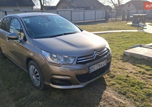 Бежевый Ситроен С4, объемом двигателя 1.6 л и пробегом 246 тыс. км за 7200 $, фото 1 на Automoto.ua