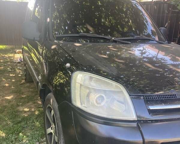 Чорний Сітроен С4, об'ємом двигуна 2 л та пробігом 320 тис. км за 3200 $, фото 1 на Automoto.ua