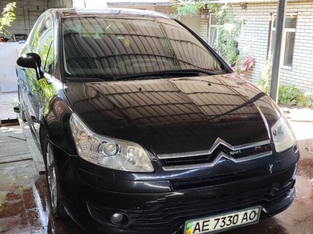 Черный Ситроен С4, объемом двигателя 2 л и пробегом 150 тыс. км за 3200 $, фото 1 на Automoto.ua