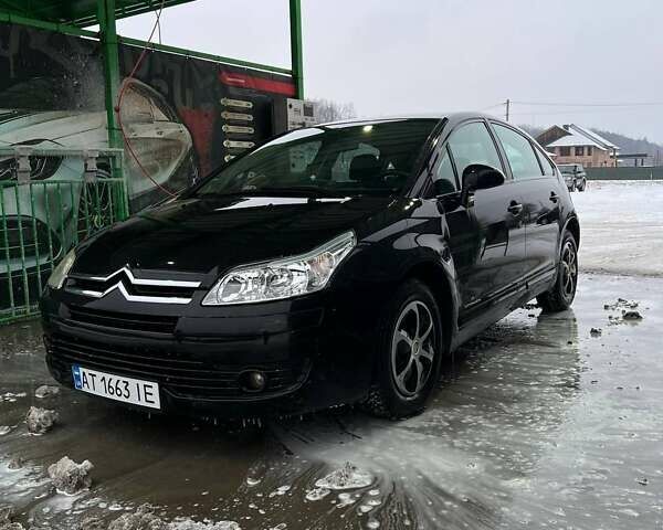 Черный Ситроен С4, объемом двигателя 1.6 л и пробегом 236 тыс. км за 3500 $, фото 1 на Automoto.ua
