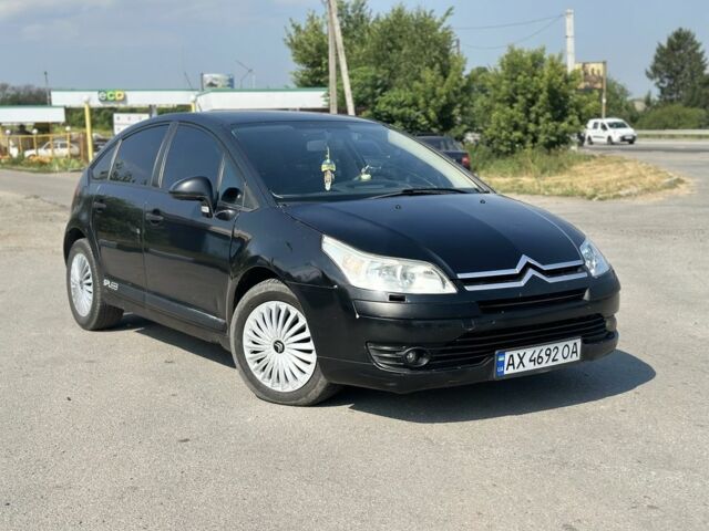 Черный Ситроен С4, объемом двигателя 1.6 л и пробегом 164 тыс. км за 2600 $, фото 1 на Automoto.ua