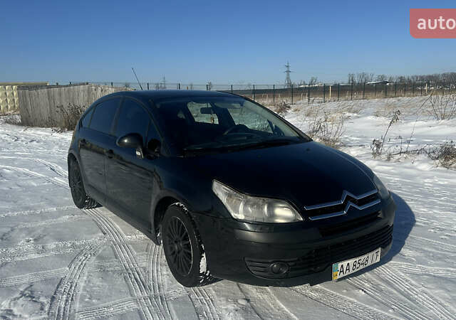 Черный Ситроен С4, объемом двигателя 1.6 л и пробегом 220 тыс. км за 3600 $, фото 1 на Automoto.ua
