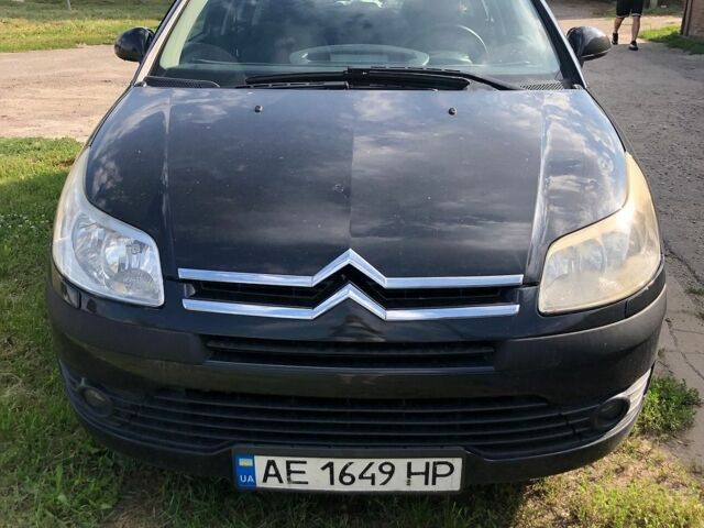 Черный Ситроен С4, объемом двигателя 1.6 л и пробегом 105 тыс. км за 3500 $, фото 1 на Automoto.ua