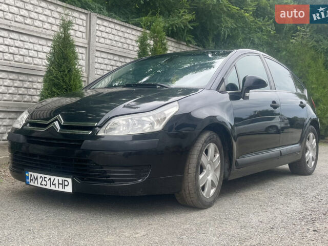 Черный Ситроен С4, объемом двигателя 1.59 л и пробегом 297 тыс. км за 3200 $, фото 1 на Automoto.ua