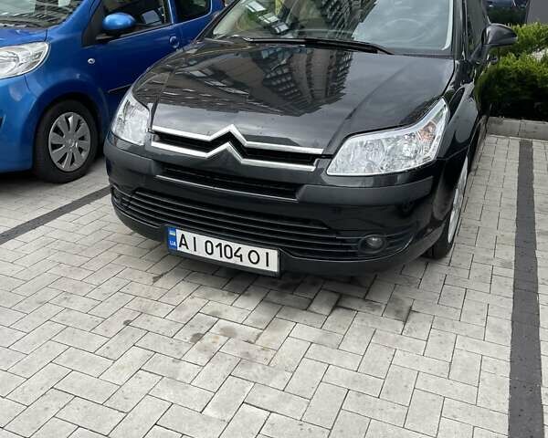 Черный Ситроен С4, объемом двигателя 1.36 л и пробегом 268 тыс. км за 4000 $, фото 1 на Automoto.ua