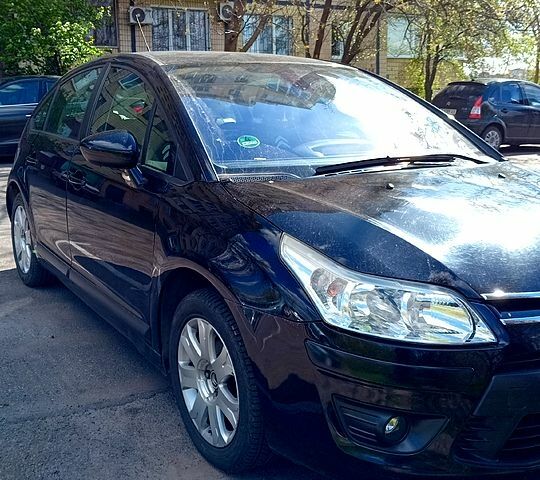 Чорний Сітроен С4, об'ємом двигуна 1.4 л та пробігом 166 тис. км за 4000 $, фото 1 на Automoto.ua