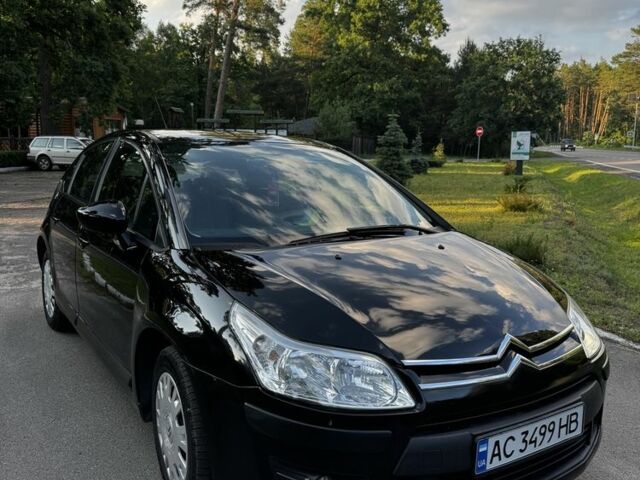 Черный Ситроен С4, объемом двигателя 1.6 л и пробегом 314 тыс. км за 4900 $, фото 1 на Automoto.ua