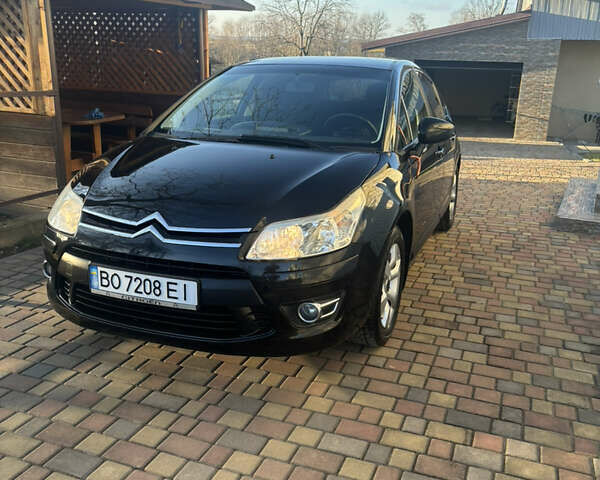 Черный Ситроен С4, объемом двигателя 1.56 л и пробегом 271 тыс. км за 5450 $, фото 1 на Automoto.ua