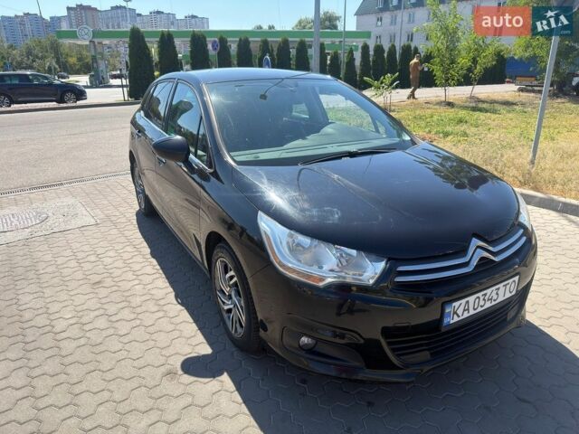 Черный Ситроен С4, объемом двигателя 1.6 л и пробегом 179 тыс. км за 5600 $, фото 1 на Automoto.ua
