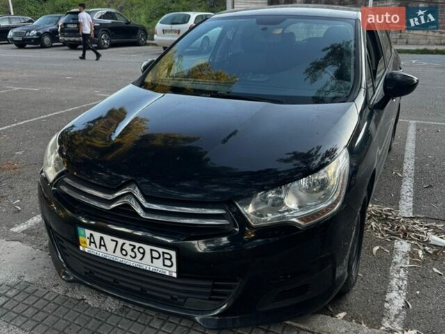Черный Ситроен С4, объемом двигателя 1.6 л и пробегом 214 тыс. км за 4477 $, фото 1 на Automoto.ua