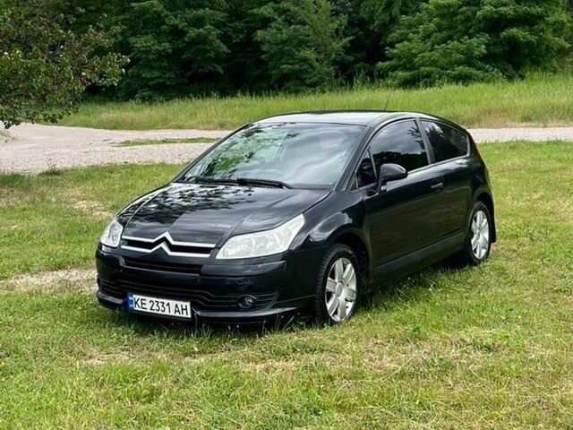 Черный Ситроен С4, объемом двигателя 1.6 л и пробегом 260 тыс. км за 2700 $, фото 1 на Automoto.ua
