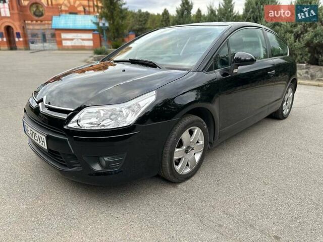 Черный Ситроен С4, объемом двигателя 1.56 л и пробегом 216 тыс. км за 5400 $, фото 1 на Automoto.ua