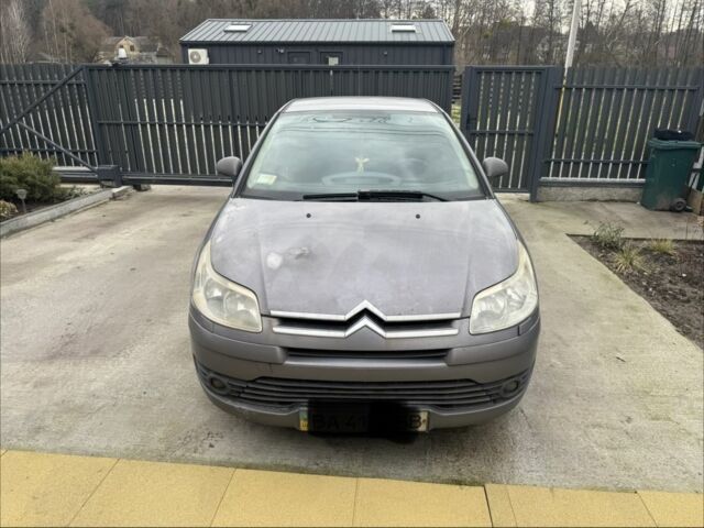 Фиолетовый Ситроен С4, объемом двигателя 1.6 л и пробегом 180 тыс. км за 2900 $, фото 1 на Automoto.ua