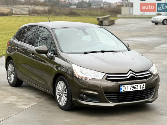 Коричневый Ситроен С4, объемом двигателя 1.56 л и пробегом 255 тыс. км за 7500 $, фото 1 на Automoto.ua