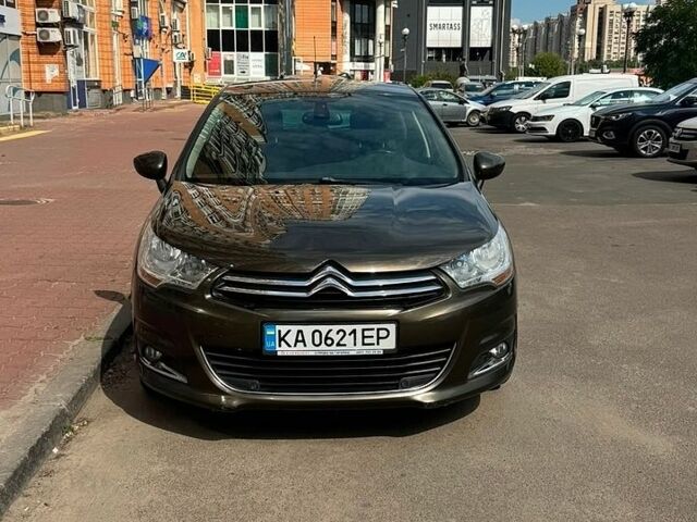 Коричневий Сітроен С4, об'ємом двигуна 1.56 л та пробігом 175 тис. км за 6700 $, фото 1 на Automoto.ua