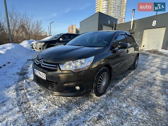 Коричневый Ситроен С4, объемом двигателя 1.6 л и пробегом 289 тыс. км за 5999 $, фото 1 на Automoto.ua