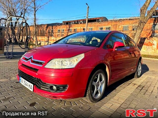 Красный Ситроен С4, объемом двигателя 2 л и пробегом 211 тыс. км за 5500 $, фото 1 на Automoto.ua