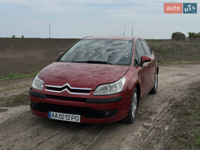 Красный Ситроен С4, объемом двигателя 1.6 л и пробегом 157 тыс. км за 3600 $, фото 1 на Automoto.ua