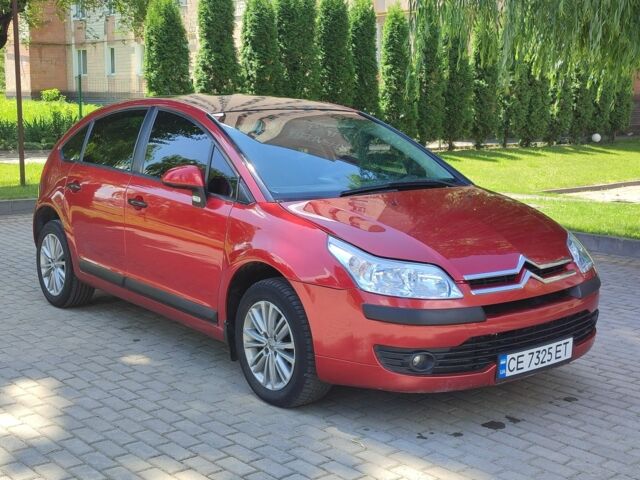 Красный Ситроен С4, объемом двигателя 1.6 л и пробегом 260 тыс. км за 4483 $, фото 1 на Automoto.ua