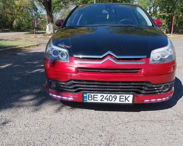 Червоний Сітроен С4, об'ємом двигуна 2 л та пробігом 194 тис. км за 4800 $, фото 1 на Automoto.ua