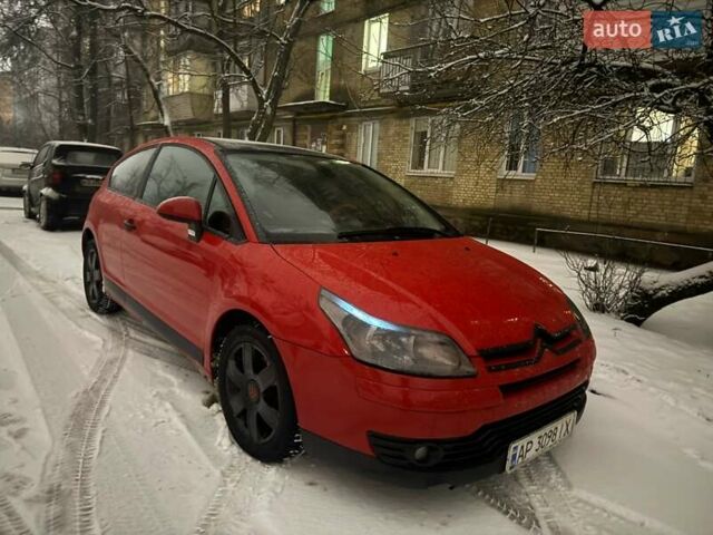 Красный Ситроен С4, объемом двигателя 1.6 л и пробегом 236 тыс. км за 4500 $, фото 1 на Automoto.ua