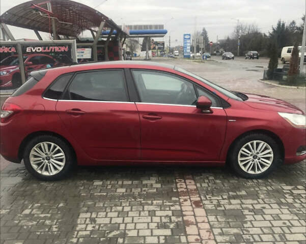 Красный Ситроен С4, объемом двигателя 2 л и пробегом 285 тыс. км за 8000 $, фото 1 на Automoto.ua
