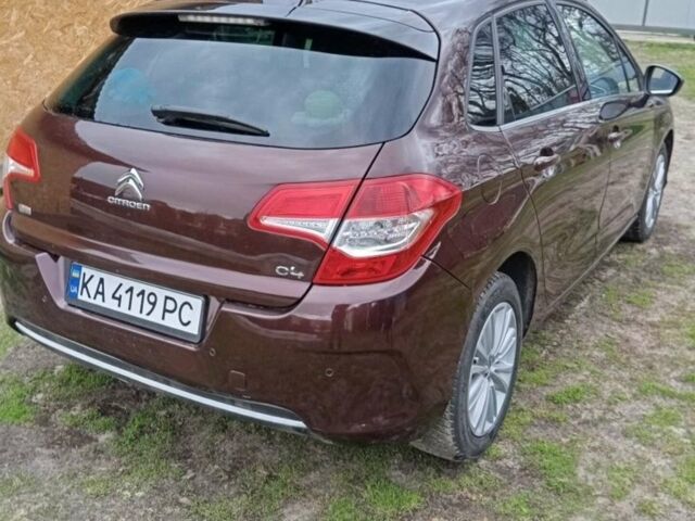 Червоний Сітроен С4, об'ємом двигуна 1.6 л та пробігом 260 тис. км за 7500 $, фото 1 на Automoto.ua