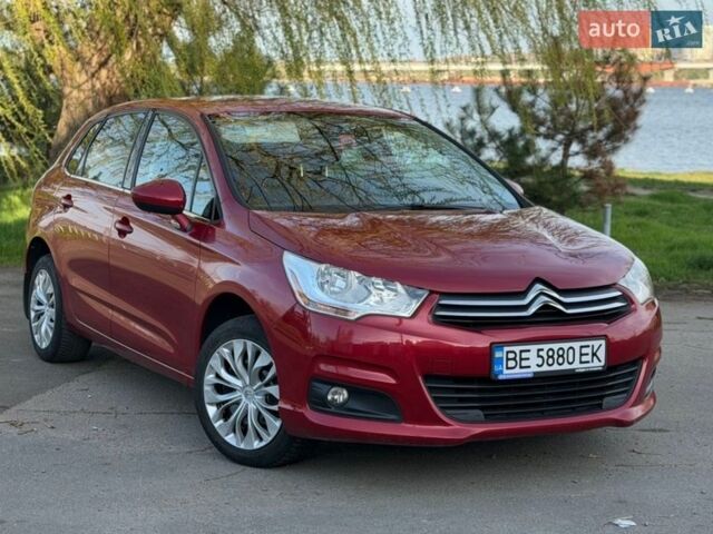 Красный Ситроен С4, объемом двигателя 1.6 л и пробегом 117 тыс. км за 6700 $, фото 1 на Automoto.ua