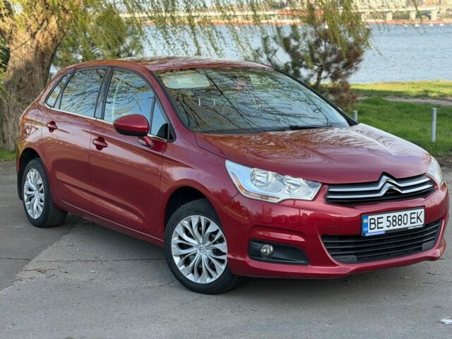 Красный Ситроен С4, объемом двигателя 1.6 л и пробегом 117 тыс. км за 6700 $, фото 1 на Automoto.ua