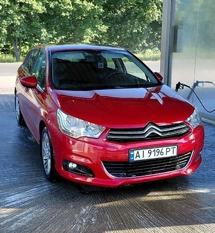 Красный Ситроен С4, объемом двигателя 1.56 л и пробегом 184 тыс. км за 7700 $, фото 1 на Automoto.ua