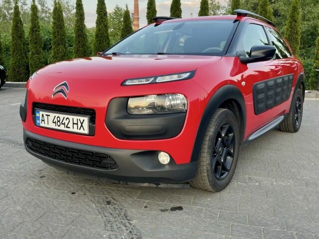 Червоний Сітроен С4, об'ємом двигуна 1.2 л та пробігом 200 тис. км за 9200 $, фото 1 на Automoto.ua
