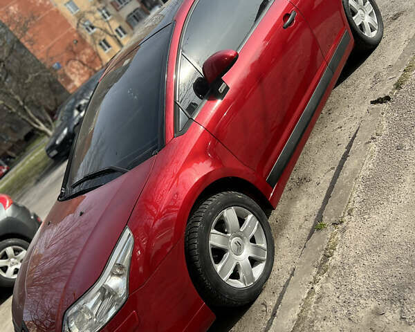 Красный Ситроен С4, объемом двигателя 1.6 л и пробегом 270 тыс. км за 4500 $, фото 1 на Automoto.ua