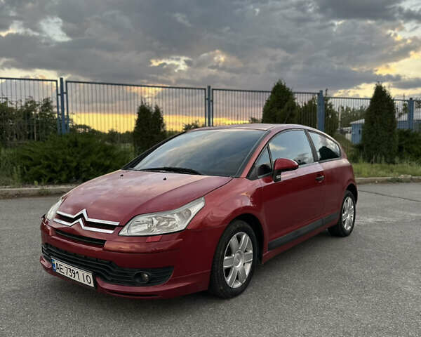 Красный Ситроен С4, объемом двигателя 1.6 л и пробегом 142 тыс. км за 3350 $, фото 1 на Automoto.ua