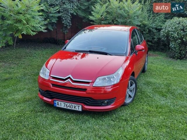 Красный Ситроен С4, объемом двигателя 1.59 л и пробегом 165 тыс. км за 4800 $, фото 1 на Automoto.ua