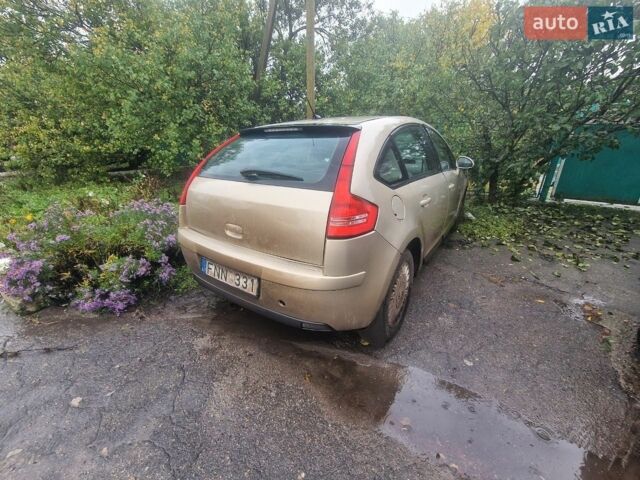 Ситроен С4, объемом двигателя 1.6 л и пробегом 200 тыс. км за 1000 $, фото 1 на Automoto.ua