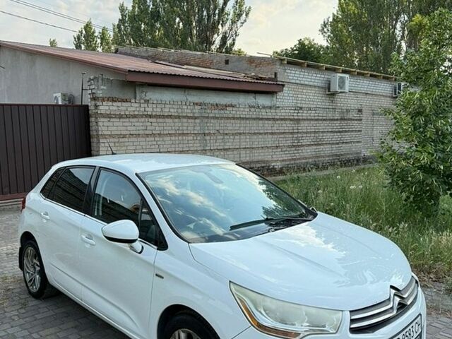 Ситроен С4, объемом двигателя 1.6 л и пробегом 120 тыс. км за 3400 $, фото 1 на Automoto.ua
