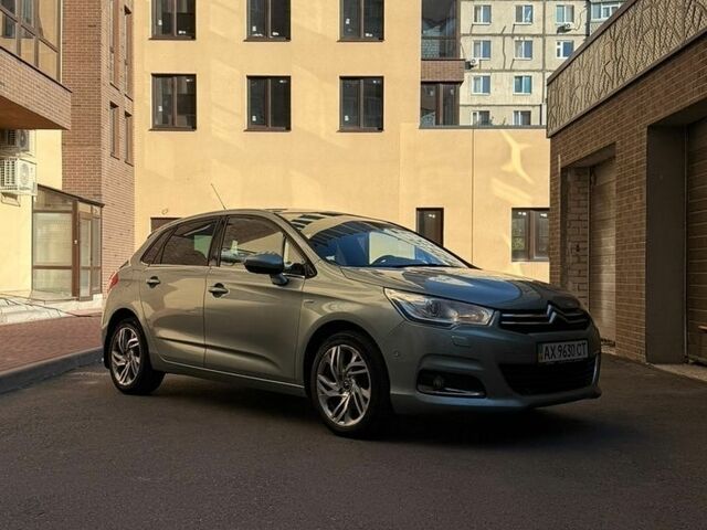 Ситроен С4, объемом двигателя 1.6 л и пробегом 162 тыс. км за 10000 $, фото 1 на Automoto.ua