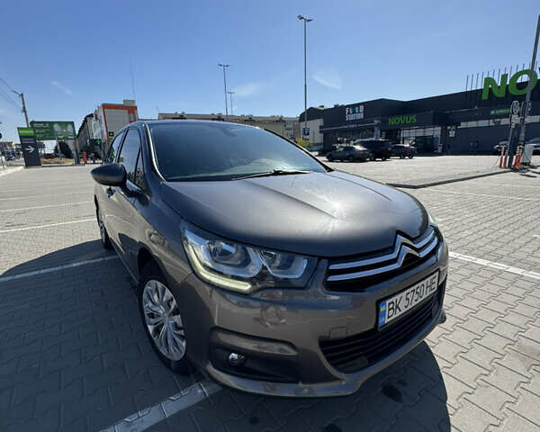 Ситроен С4, объемом двигателя 1.6 л и пробегом 160 тыс. км за 8600 $, фото 1 на Automoto.ua