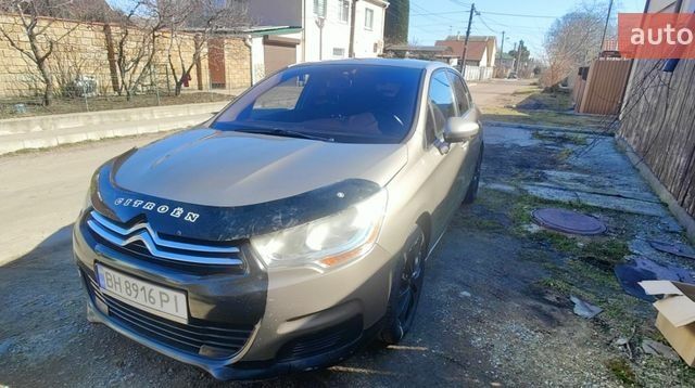 Жовтий Сітроен С4, об'ємом двигуна 1.6 л та пробігом 171 тис. км за 5000 $, фото 1 на Automoto.ua