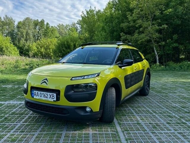 Жовтий Сітроен С4, об'ємом двигуна 1.56 л та пробігом 138 тис. км за 12000 $, фото 1 на Automoto.ua