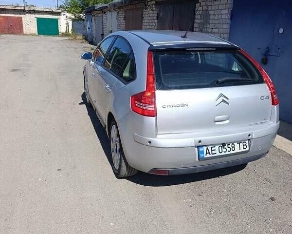 Серый Ситроен С4, объемом двигателя 1.6 л и пробегом 310 тыс. км за 5208 $, фото 1 на Automoto.ua