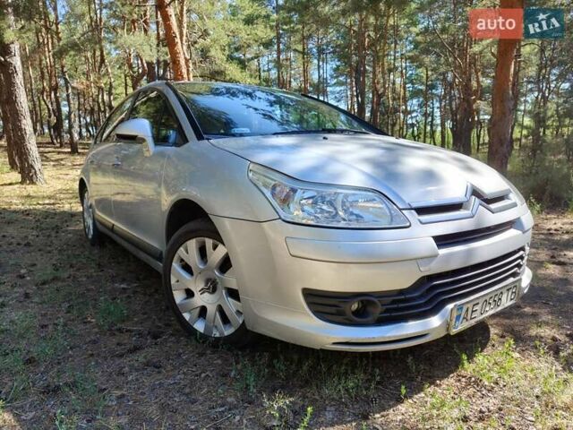 Серый Ситроен С4, объемом двигателя 1.56 л и пробегом 303 тыс. км за 4500 $, фото 1 на Automoto.ua