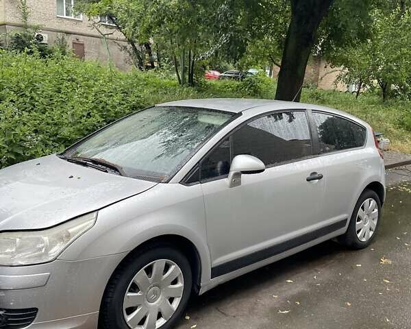 Серый Ситроен С4, объемом двигателя 1.6 л и пробегом 127 тыс. км за 4200 $, фото 1 на Automoto.ua