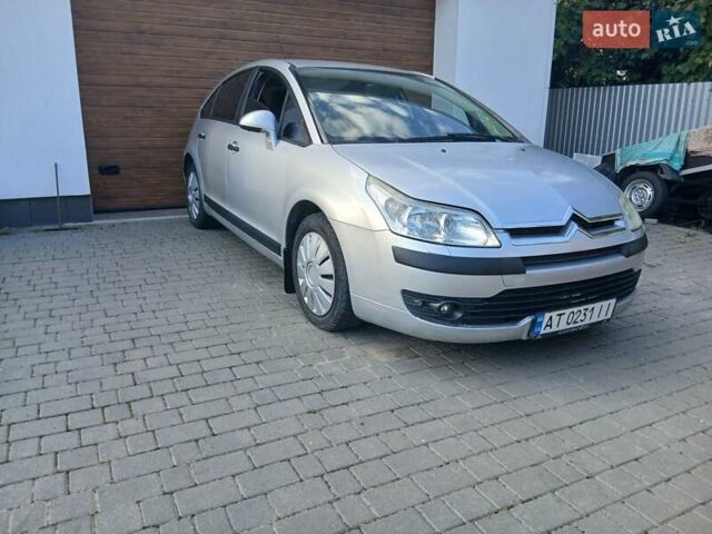 Серый Ситроен С4, объемом двигателя 1.59 л и пробегом 235 тыс. км за 3000 $, фото 1 на Automoto.ua