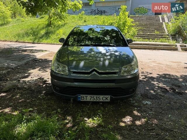 Серый Ситроен С4, объемом двигателя 1.59 л и пробегом 146 тыс. км за 4000 $, фото 1 на Automoto.ua