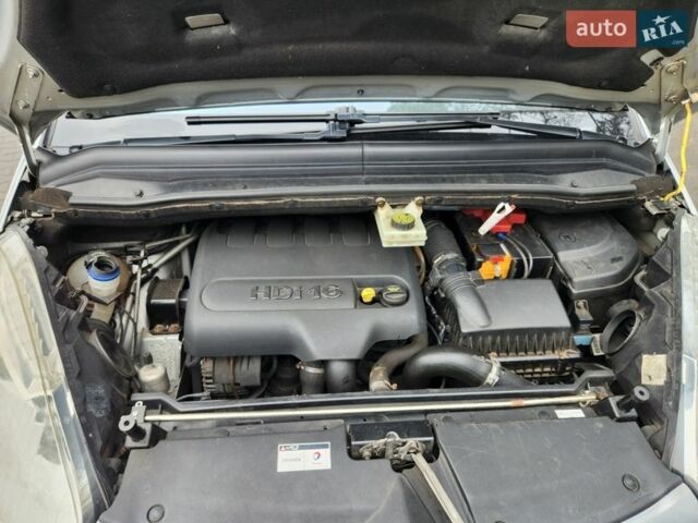 Сірий Сітроен С4, об'ємом двигуна 2 л та пробігом 230 тис. км за 5200 $, фото 1 на Automoto.ua